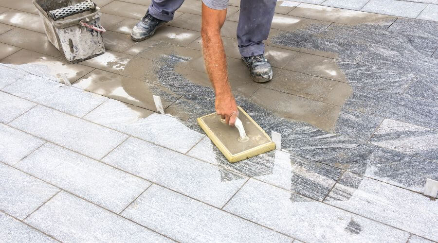 Expert Emergency Roof Repairs services in Salineno, TX